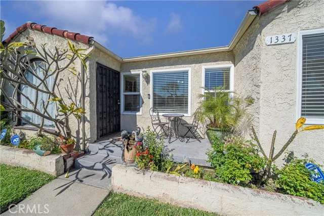 1337 W Gage photo 2