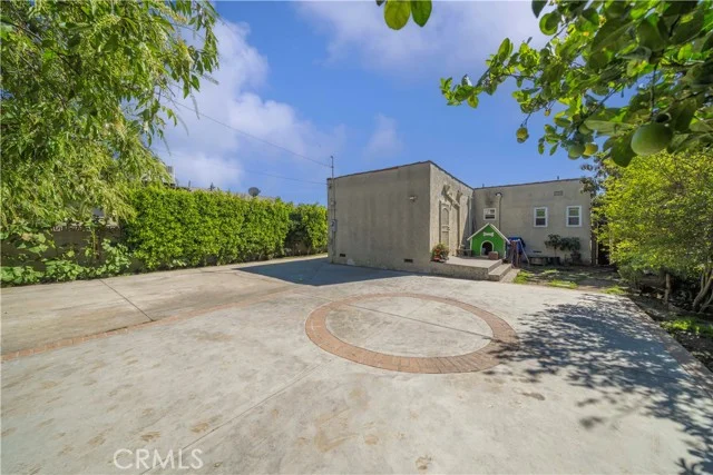 1337 W Gage photo 4