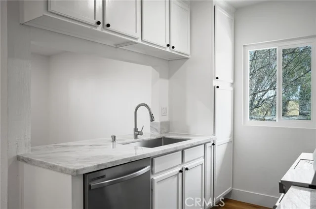1125 Sepulveda Boulevard #K201 photo 4