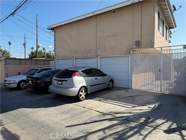 2217 Barbour Court photo 4