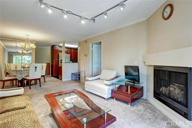 5545 Canoga Avenue #220, Woodland Hills