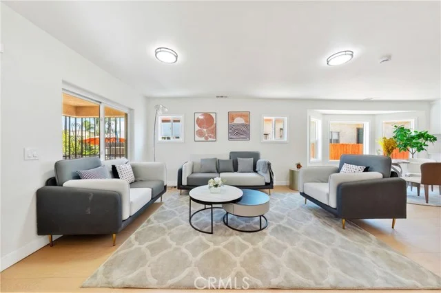 1132 W 55th Street photo 2