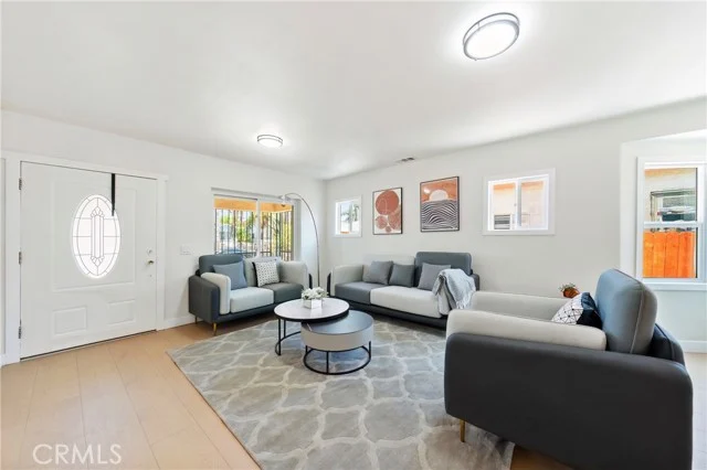 1132 W 55th Street photo 4