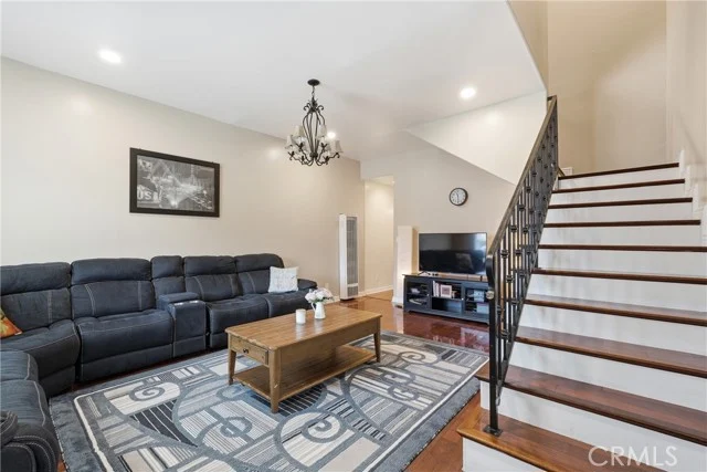 2316 S Alma photo 4