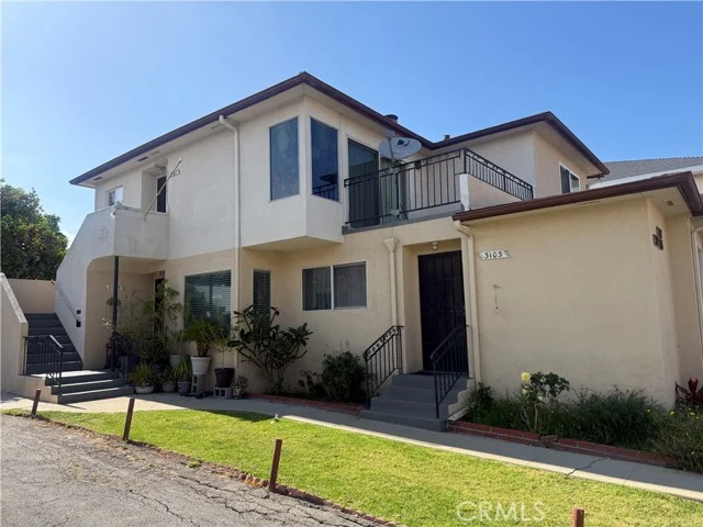 3103 S Pacific photo 4
