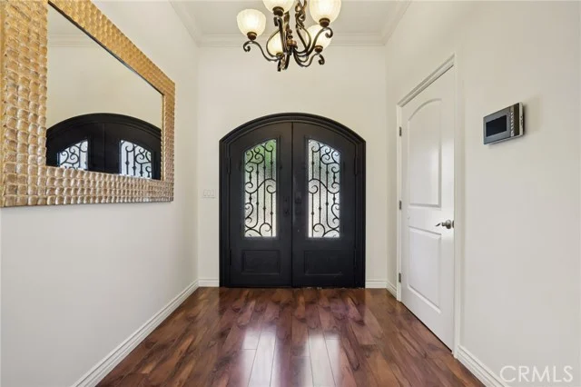 13816 Bessemer Street photo 5