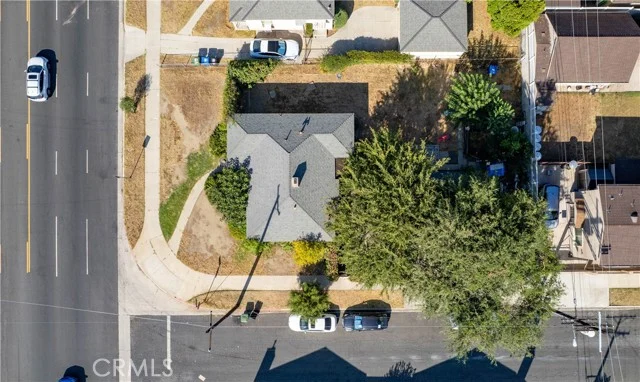14005 Victory Boulevard photo 2