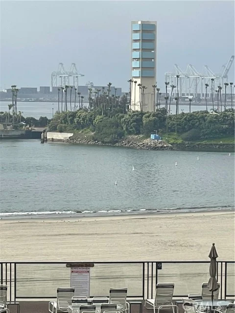 1140 E Ocean Boulevard #320 photo 2