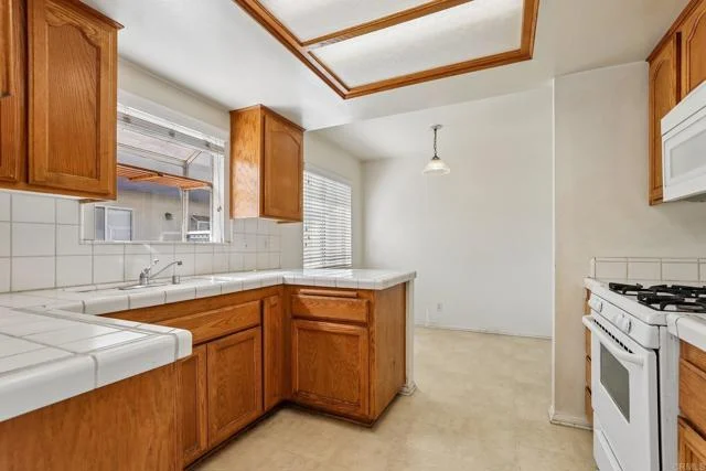 16910 S Dalton Avenue #8 photo 5