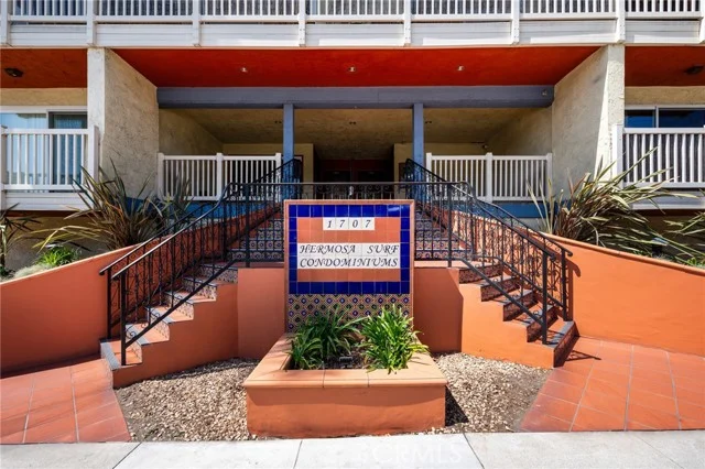 1707 Pacific Coast Highway, #413 #413 photo 3