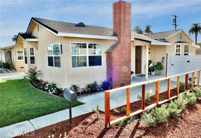 2359 Golden, Long Beach