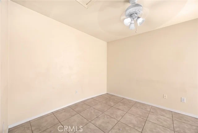 2031 E Spaulding Way photo 4
