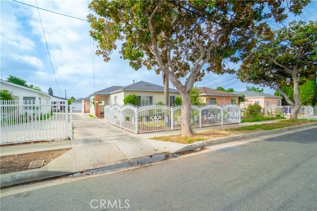 3658 W 104th, Inglewood