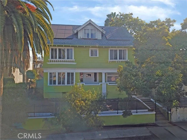 216 S Lake Street photo 3