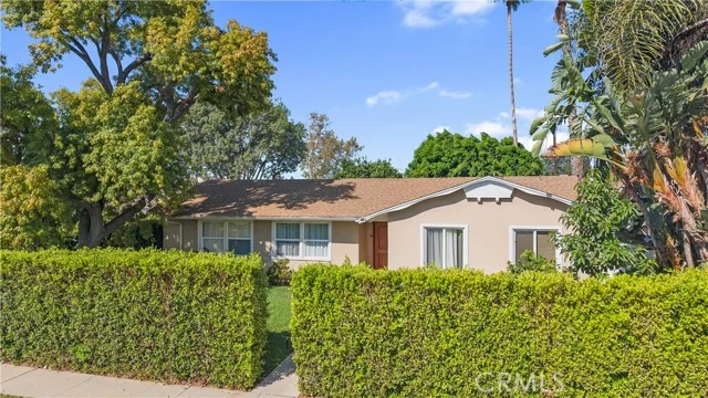 11201 Petit Avenue photo 2