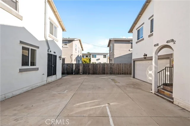 4816 Saturn Street photo 4