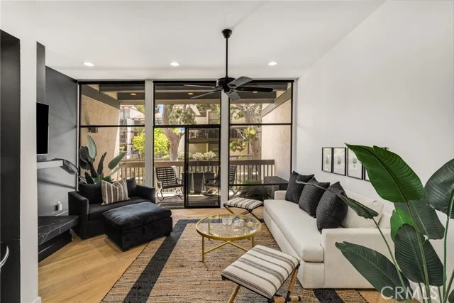 6112 Marina Pacifica N photo 5