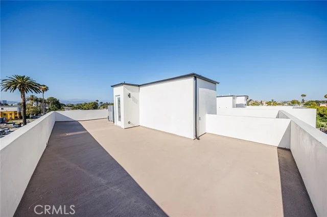 2938 S Sycamore photo 5