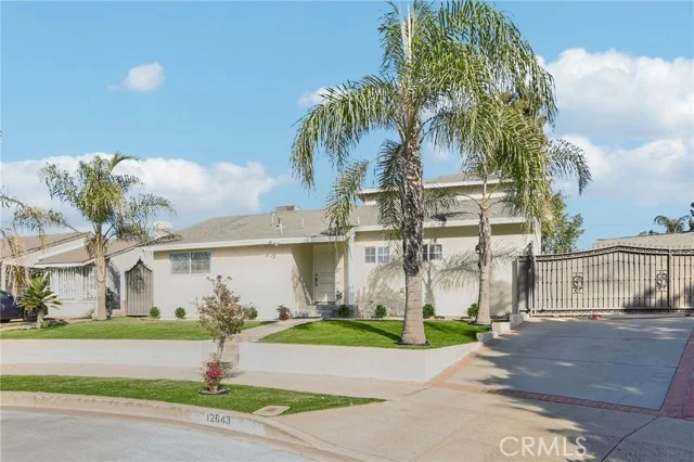 12643 Elkwood Street, North Hollywood