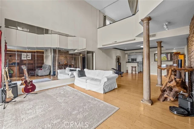 8712 Gregory Way #402 photo 5