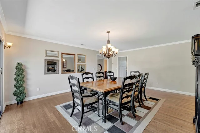 2916 Charlemagne Avenue photo 5