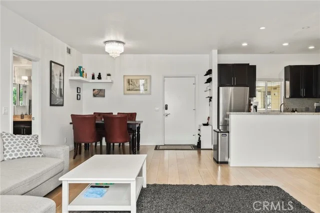 2263 Fox Hills Drive #203 photo 5