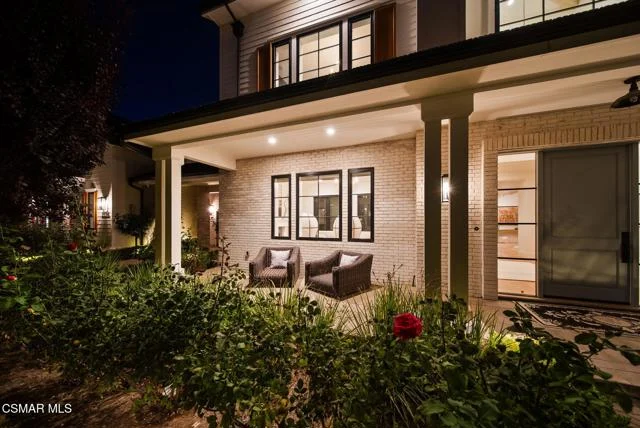2116 Shadow Creek Drive photo 4