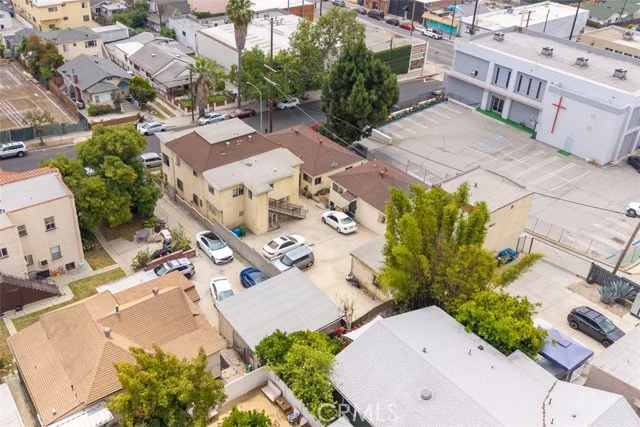 317 N Occidental photo 5