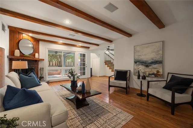 5841 Radford Avenue photo 3
