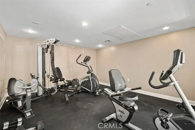 6938 Laurel Canyon #108 photo 5