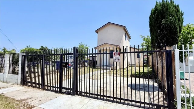 11154 Towne photo 3