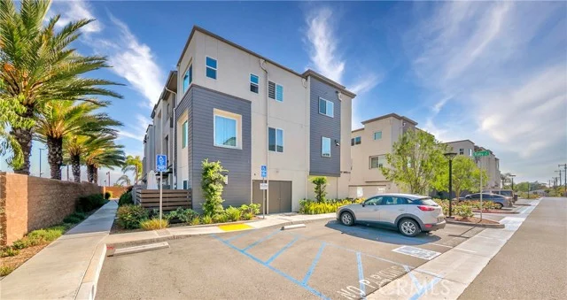 14057 Ruby Lane #4 photo 3