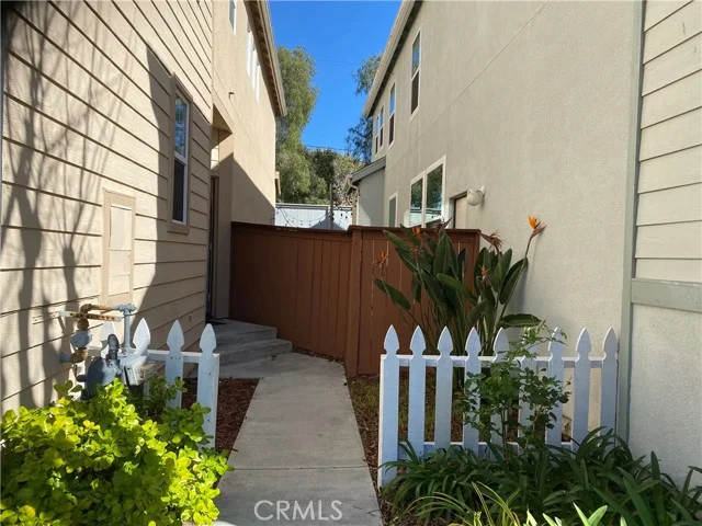 1724 Freeport Terrace photo 4