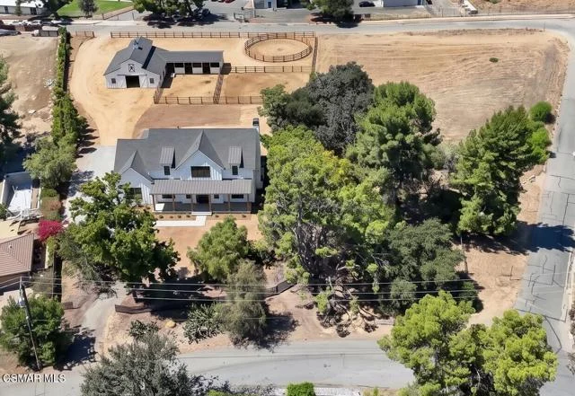 5631 Foothill Drive photo 4