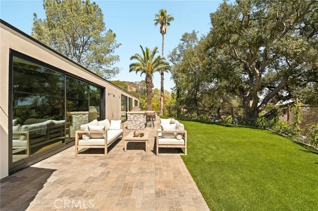 3655 Wrightwood Drive photo 4