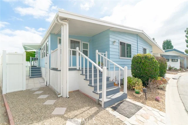 3595 Santa Fe #36 photo 2
