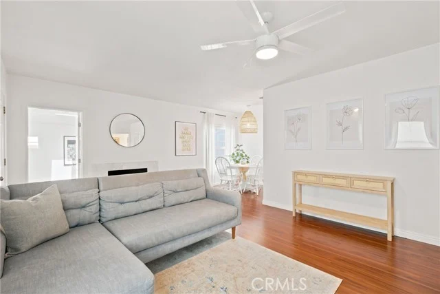 11822 Exposition Boulevard photo 2