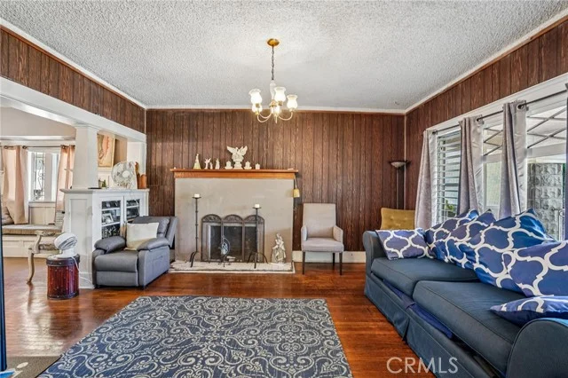611 N Avenue 54 photo 3