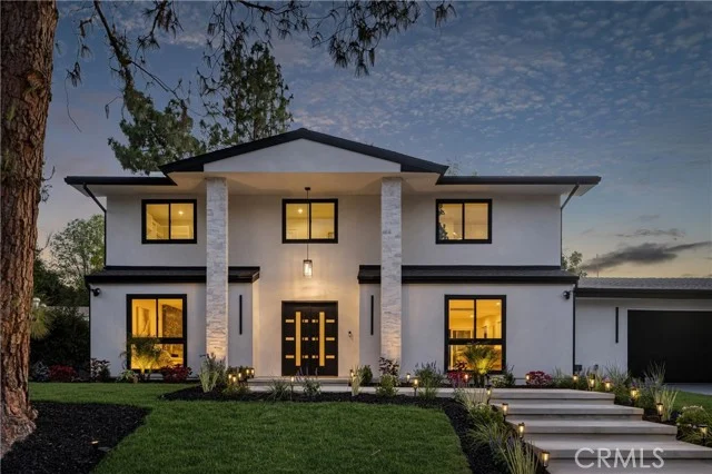 24208 Hatteras, Woodland Hills