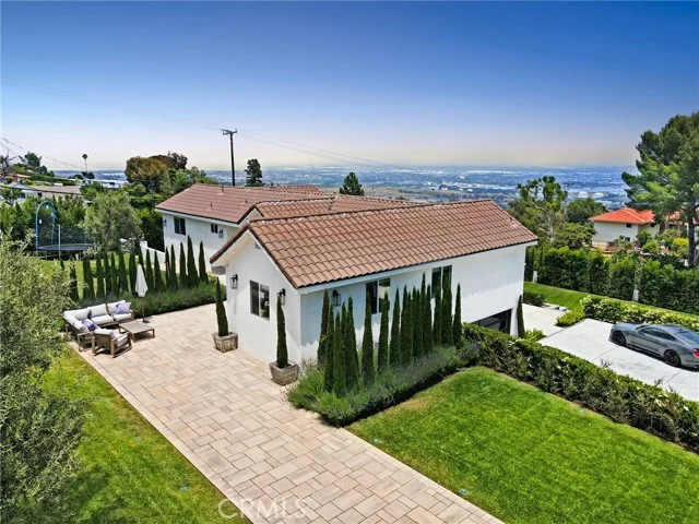 3808 Palos Verdes E photo 2