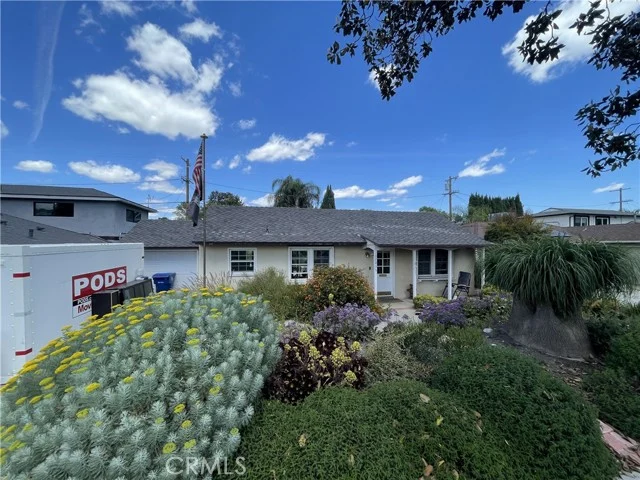 17435 Runnymede Street, Van Nuys