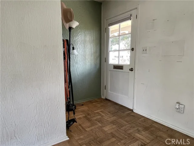 17435 Runnymede Street photo 4