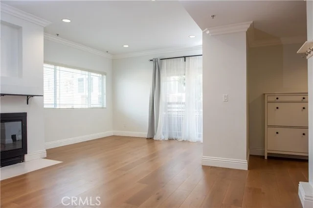 815 S Harvard Boulevard #201 photo 4