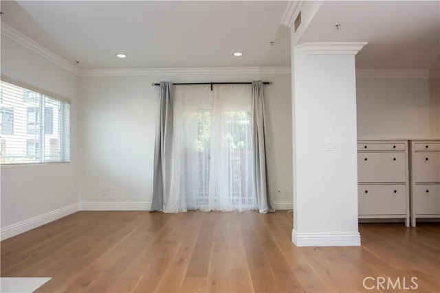 815 S Harvard Boulevard #201 photo 5