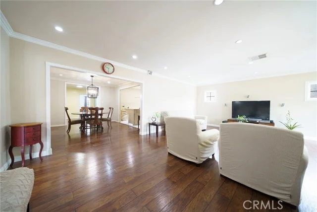 5163 Windermere photo 4