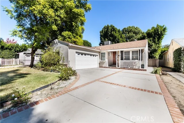 5420 Columbus Avenue, Sherman Oaks