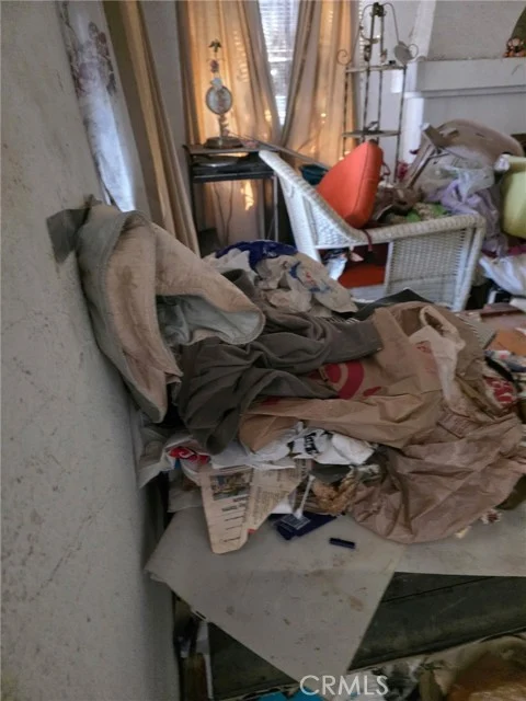 671 S Hillview photo 5