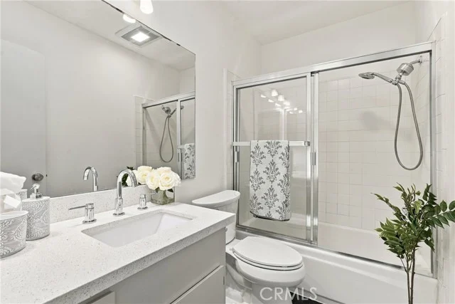 933 11th Street #9 photo 4