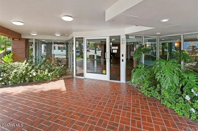 801 Pine Avenue #303 photo 2