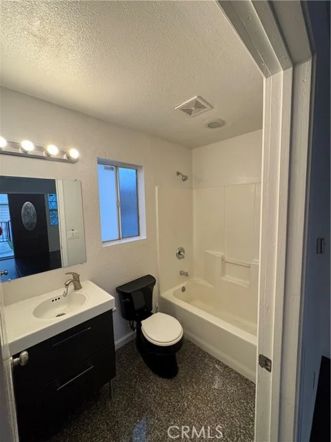 6228 Lemon Ave photo 5